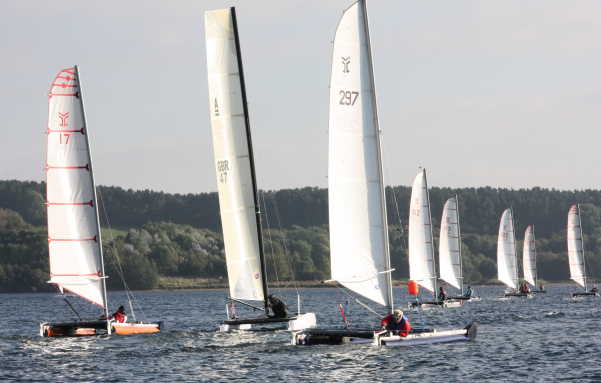 catamarans racing at Carsington